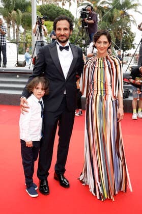 Ali Abbasi und Zar Amir-Ebrahimi bei der Premiere des Kinofilms Holy Spider Les nuits de Mashhad auf dem Festival de Cannes 2022 75. Internationale Filmfestspiele von Cannes im Palais des Festivals. Cannes, 22.05.2022