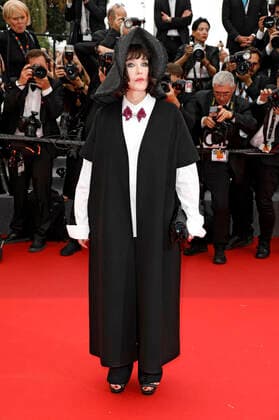 Isabelle Adjani bei der Premiere des Kinofilms Forever Young Les Amandiers auf dem Festival de Cannes 2022 75. Internationale Filmfestspiele von Cannes im Palais des Festivals. Cannes, 22.05.2022