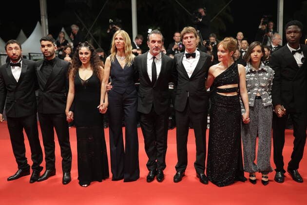 Entertainment Themen der Woche KW20 Entertainment Bilder des Tages 75eme Festival International du Film de Cannes. Montee des marches du film Novembre . 75yj International cannes Film festival. Red Carpet of November movie. 280589 0000-00-00 Cannes France Kiberlain, Sandrine; Dujardin, Jean; Demoustier, Anaïs; Jimenez, Cedric; Khoudri, Lyna  Copyright: xTerencexBaelenx STAR_280589_058