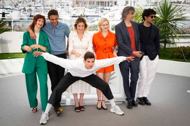 Foto IPP Daniele Cifala™ Cannes 23 05 2022 Forever Young (Les Amandiers) Photocall - The 75th Annual Cannes Film Festival nella foto: Clara Bretheau, Sofiane Bennacer, Director Valeria Bruni Tedeschi, Nadia Tereszkiewicz, Micha Lescot, Louis Garrel and Noham Edje Italy Photo Press - World Copyright