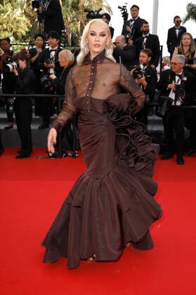 Miss Fame bei der Premiere des Kinofilms Decision to Leave Heojil kyolshim auf dem Festival de Cannes 2022 75. Internationale Filmfestspiele von Cannes im Palais des Festivals. Cannes, 23.05.2022