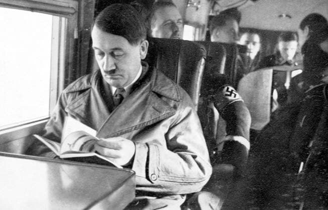 Hitler during a trip across Germany in 1934 Adolf Hitler on a plane, during a trip across Germany 1934 Weimar Republic Copyright: xPhoto12 CollectionxparticuliÃ¨rex HTL04112_064