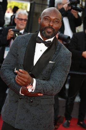 75eme Festival International du Film de Cannes. Montee des marches du film Decision to leave . 75th Cannes Film Festival. Red carpet of the film Decision to leave . Jimmy Jean-Louis. 280659 2022-05-23 Cannes France  Copyright: xIsabellexVautierx xStarfacex STAR_280659_096