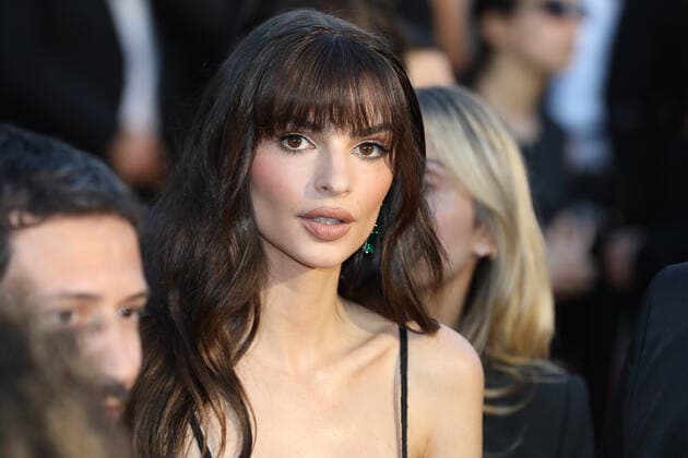 Internationale Filmfestspiele von Cannes, Crimes Of The Future Premiere May 24, 2022, Cannes, Cote d Azur, France: EMILY RATAJKOWSKI attends the Crimes of the Future screening during 75th annual Cannes Film Festival Cannes France - ZUMAc179 20220524_zep_c179_008 Copyright: xMickaelxChavetx