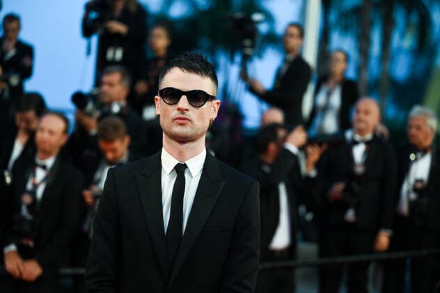 75eme Festival International du Film de Cannes. Montee des marches du film Crimes du futur . Festival de Cannes 2022 - The 75th annual Cannes film festival 2022 in Cannes - France - crimes of the future Red Carpet - 280682 2022-05-23 Cannes France  Copyright: xMPPx STAR_280682_043