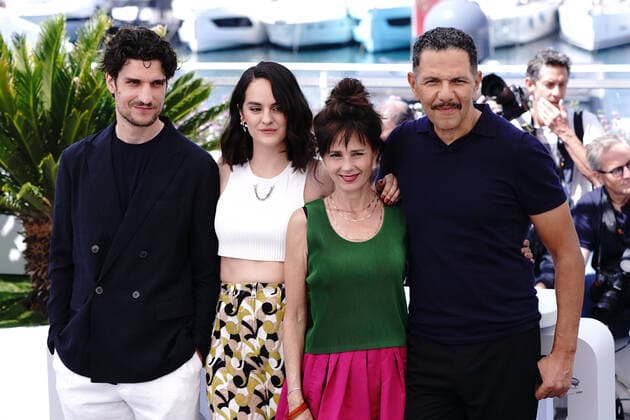 Louis Garel (RÃ alisateur France) - NoÃ mie Merlant (Actrice) - Anouk Grinberg (Actrice) - Roschdy Zem (Acteur) CELEBRITES : 75Ã me Festival de Cannes - Photocall du film Â« L?Innocent Â» - 24 05 2022 NorbertScanella Panoramic 