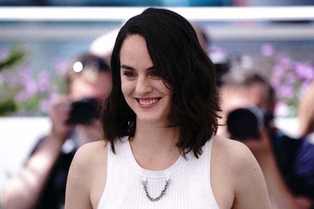 NoÃ mie Merlant (Actrice) CELEBRITES : 75Ã me Festival de Cannes - Photocall du film Â« L?Innocent Â» - 24 05 2022 NorbertScanella Panoramic 