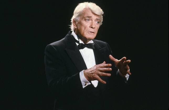 Jean Marais, 1980 Jean Marais on stage at the AthÃ©nÃ©e theatre in Paris, in the play Cher menteur ( Dear Liar ) (costume by Yves Saint-Laurent). September 26, 1980 Photo Jacques Loew Copyright: xJacquesxLoew Photo12x LWE21A00_393