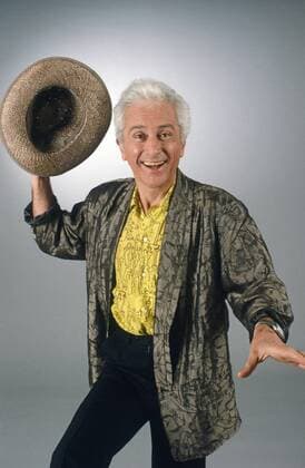 Marcel Amont, 1987 The French singer Marcel Amont, during a portrait session for the release of the 33T Y a d la joie , a tribute to Charles Trenet, in 1987. Photo Jacques Loew Copyright: xJacquesxLoew Photo12x LWE22A00_110