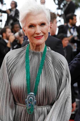 Maye Musk bei der Premiere des Kinofilms The Innocent L Innocent auf dem Festival de Cannes 2022 75. Internationale Filmfestspiele von Cannes im Palais des Festivals. Cannes, 24.05.2022