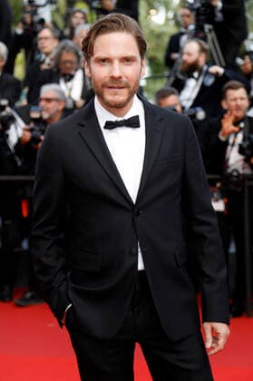 Daniel Brühl bei der Premiere des Kinofilms The Innocent L Innocent auf dem Festival de Cannes 2022 75. Internationale Filmfestspiele von Cannes im Palais des Festivals. Cannes, 24.05.2022