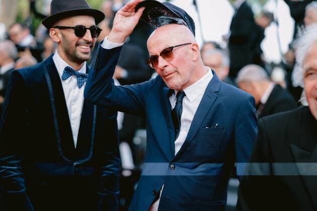 75eme Festival International du Film de Cannes. Montee des marches du film L innocent pour le 75eme anniversaire du festival. 75th Cannes International Film Festival. Rise of the steps of the film L innocent for the 75th anniversary of the festival 280725 0000-00-00 Cannes France Audiard, Jacques; JR  Copyright: xTerencexBaelenx STAR_280725_049