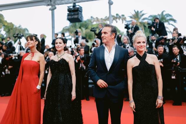 Entertainment Bilder des Tages 75eme Festival International du Film de Cannes. Montee des marches du film L innocent pour le 75eme anniversaire du festival. 75th Cannes International Film Festival. Rise of the steps of the film L innocent for the 75th anniversary of the festival 280725 0000-00-00 Cannes France Casar, Amira; Marceau, Sophie; Dujardin, Jean; Laurent, Mélanie  Copyright: xTerencexBaelenx STAR_280725_089