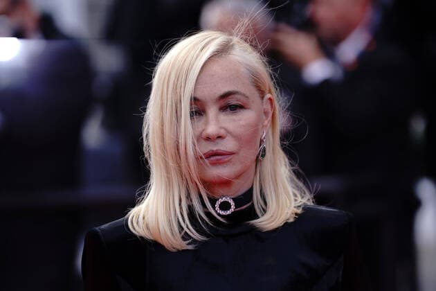 Emmanuelle Beart CELEBRITES : 75eme Festival de Cannes - Tapis rouge du film Â« L?Innocent et de la soiree anniversaire du 75eme festival Â» - 24 05 2022 NorbertScanella Panoramic 