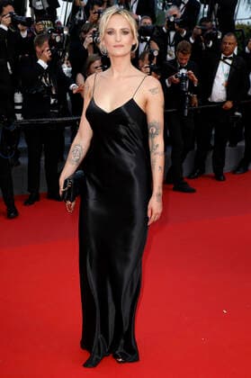 Agathe Rousselle bei der Premiere des Kinofilms The Innocent L Innocent auf dem Festival de Cannes 2022 75. Internationale Filmfestspiele von Cannes im Palais des Festivals. Cannes, 24.05.2022