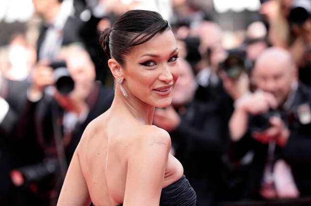 Bella Hadid bei der Premiere des Kinofilms The Innocent L Innocent auf dem Festival de Cannes 2022 75. Internationale Filmfestspiele von Cannes im Palais des Festivals. Cannes, 24.05.2022