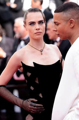 Cara Delevingne und Olivier Rousteing bei der Premiere des Kinofilms The Innocent L Innocent auf dem Festival de Cannes 2022 75. Internationale Filmfestspiele von Cannes im Palais des Festivals. Cannes, 24.05.2022