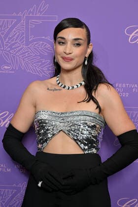 75eme Festival International du Film de Cannes. Montee des marches du film L innocent pour le 75eme anniversaire du Festival. Arrivées Soiree. 75th International Cannes Film Festival. Photocall arrivals. 280755 2022-05-24 Cannes France Jordana, Camélia  Copyright: xL.Urmanx xStarfacex STAR_280755_108