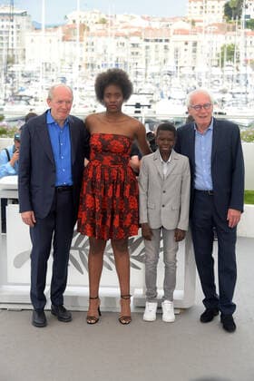 75th Cannes film festival 2022, Photocall film Tori and Lokita. Pictured: Jean-Pierre Dardenne, Luc Dardenne, Joely Mbundu, Pablo Schils  Copyright: xAlbertoxTerenghi Cannesx2022x xix xVenezia2020x