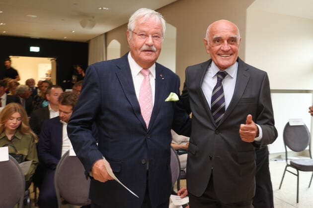Hannover, Leibniz Ring Verleihung an Brigadegeneral Jens Alt, Sepp Heckmann, Martin Kind,