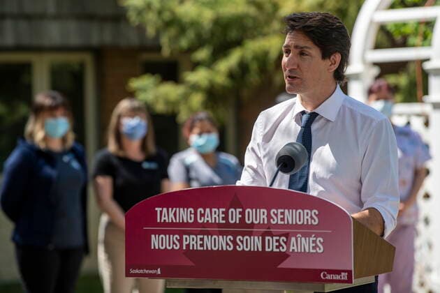 May 25, 2022, Saskatoon, SK, CAN: Prime Minister Justin Trudeau speaks at a media event at St. AnnöÄÃ s Senior CitizensöÄÃ Village in Saskatoon, Wednesday, May 25, 2022. Saskatoon CAN  - ZUMAc35_ 20220525_zaf_c35_068 Copyright: xLiamxRichardsx