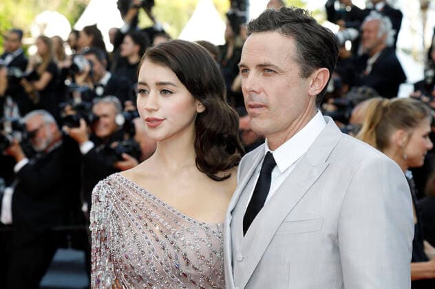 Caylee Cowan und Casey Affleck bei der Premiere des Kinofilms Elvis auf dem Festival de Cannes 2022 75. Internationale Filmfestspiele von Cannes im Palais des Festivals. Cannes, 25.05.2022