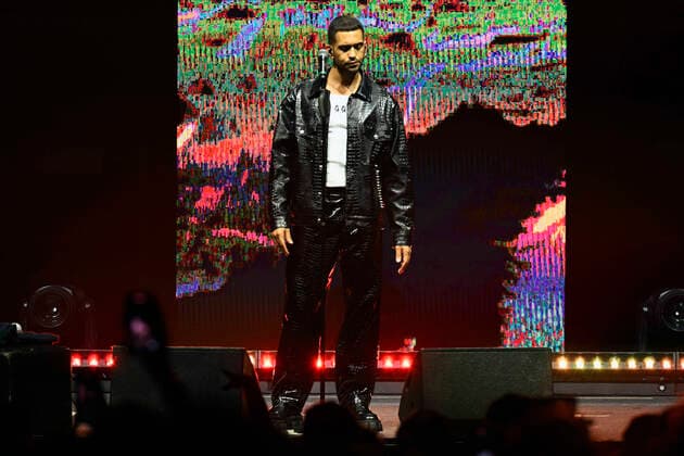 Mahmood s incredible 2022 tour is enriched with a new appointment scheduled for May 25, 2022 at the Gran Teatro Geox in Padua for what becomes the first Italian concert by the artist recently released with the new album Ghettolimpo (Universal). An unstoppable success that of Mahmood which to date has a total of 16 platinum discs, 8 gold discs and over 400 million streaming. Pictured Mahmood.  Copyright: xMBTARGETx xipa-agency.netx xMBTARGETx