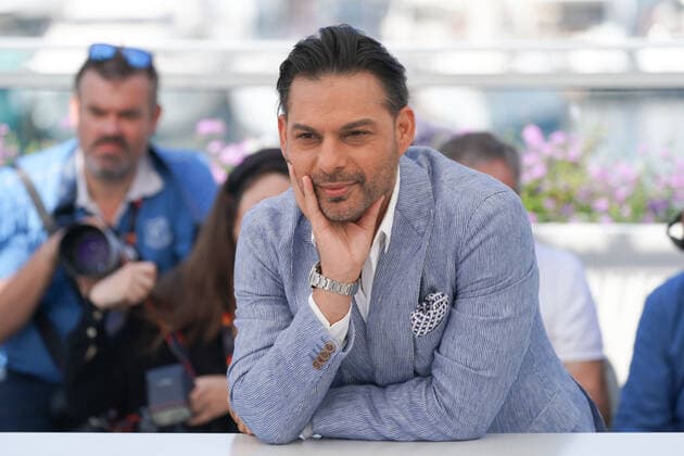 Payman Maadi (Acteur) CELEBRITES : 75Ã me Festival de Cannes - Photocall du film Â« Leila?s Brothers Â» - 26 05 2022 NorbertScanella Panoramic 