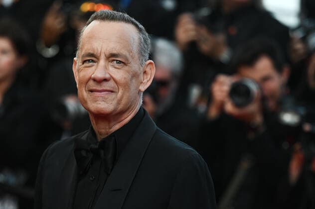 75eme Festival International du Film de Cannes. Montee des marches du film Elvis . Festival de Cannes 2022 - The 75th annual Cannes film festival 2022 in Cannes - France - Elvis Red carpet - Tom Hanks 280798 2022-05-25 Cannes France  Copyright: xMPPx STAR_280798_230