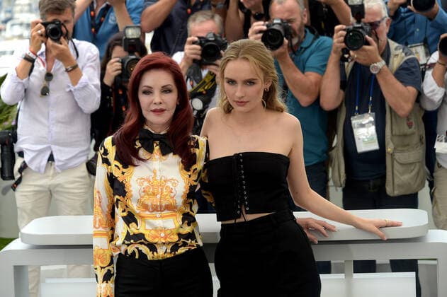 75th Cannes film festival 2022, Photocall film Elvis. Pictured: Priscilla Presley, Olivia Dejonge  Copyright: xAlbertoxTerenghi Cannesx2022x xix xVenezia2020x