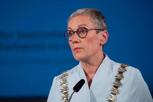 Sibylle KEUPEN, Oberbuergermeisterin der Stadt Aachen, bei ihrer Ansorache, Internationaler Karlspreis der Stadt Aachen, Verleihung im Rathaus der Stadt Aachen am 26.05.2022.