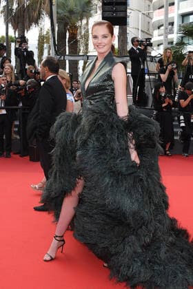 75th Cannes Film Festival 2022, red carpet Broker Pictured: Alexina Graham  Copyright: xManuelexMangiarottix xipa-agencyx xVeneziax2020x