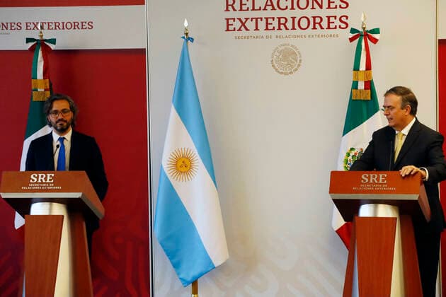 May 26, 2022, Mexico City, Mexico City, Mexico: Mexico s Foreign Affairs Minister Marcelo Ebrard and Argentina Foreign Affairs Minister Santiago AndrÅ½s Cafiero during a press conference to sign agreement of alliance between the countries Argentina-Mexico at the Mexican Foreign Ministry. On May 26, 2022 In Mexico City, Mexico. Mexico City Mexico - ZUMAe321 20220526_zia_e321_031 Copyright: xLuisxBarronx xEyepixxGroupx