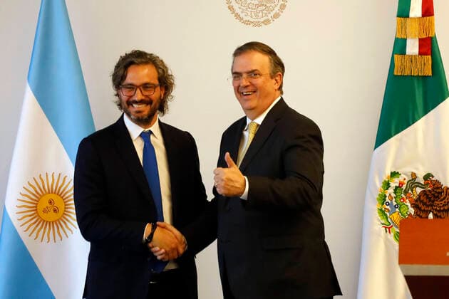 News Themen der Woche KW21 News Bilder des Tages May 26, 2022, Mexico City, Mexico City, Mexico: Mexico s Foreign Affairs Minister Marcelo Ebrard and Argentina Foreign Affairs Minister Santiago AndrÅ½s Cafiero during a press conference to sign agreement of alliance between the countries Argentina-Mexico at the Mexican Foreign Ministry. On May 26, 2022 In Mexico City, Mexico. Mexico City Mexico - ZUMAe321 20220526_zia_e321_036 Copyright: xLuisxBarronx xEyepixxGroupx