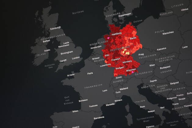 Dashboard des RKI, die 7-Tage-Inzidenz liegt nun bei 211,2 7-Tage-Inzidenz, Dashboard des RKI auf einem Monitor am 27.05.2022 in Siegen Deutschland.