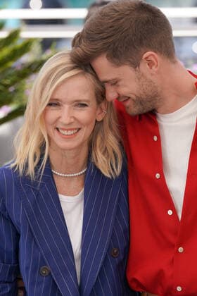 LÃ a Drucker - Lukas Dhont CELEBRITES : 75Ã me Festival de Cannes - Photocall du film Â« Close Â» - 27 05 2022 NorbertScanella Panoramic 