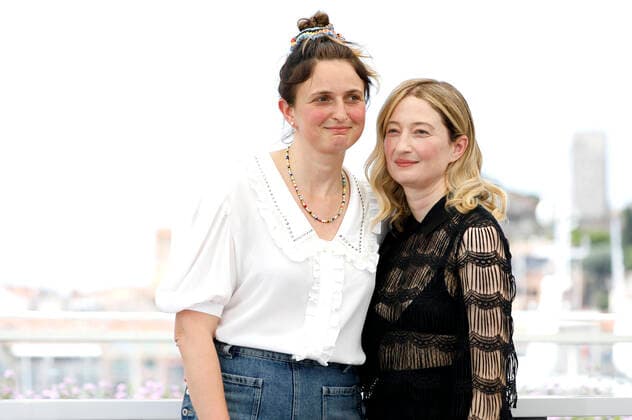 Alice Rohrwacher und Alba Rohrwacher beim Photocall zum Publikumsevent Rendez-Vous with Alice Rohrwacher auf dem Festival de Cannes 2022 75. Internationale Filmfestspiele von Cannes am Palais des Festivals. Cannes, 27.05.2022