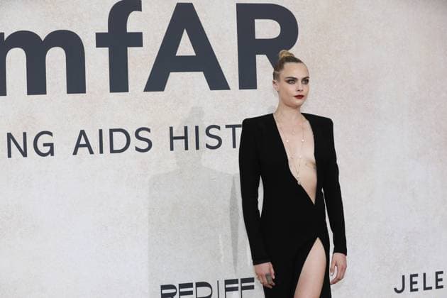 May 27, 2022, Cannes, Cote d Azur, France: CARA DELEVINGNE attends the amfAR Gala Cannes photocall during 75th annual Cannes Film Festival Cannes France - ZUMAc179 20220527_zep_c179_120 Copyright: xMickaelxChavetx