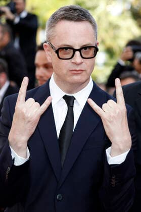 Nicolas Winding Refn bei der Premiere des Kinofilms Mother and Son Un petit frere auf dem Festival de Cannes 2022 75. Internationale Filmfestspiele von Cannes im Palais des Festivals. Cannes, 27.05.2022