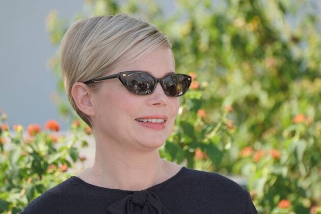 Michelle Williams (Actrice) CELEBRITES : 75Ã me Festival de Cannes - Photocall du film Â« Showing up Â» - 28 05 2022 NorbertScanella Panoramic 