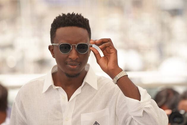Ahmed Sylla CELEBRITES : 75Ã me Festival de Cannes - Photocall du film Â« Un petit frere Â» - 28 05 2022 NorbertScanella Panoramic 