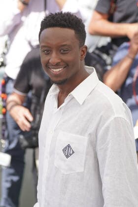 Ahmed Sylla CELEBRITES : 75Ã me Festival de Cannes - Photocall du film Â« Un petit frere Â» - 28 05 2022 NorbertScanella Panoramic 
