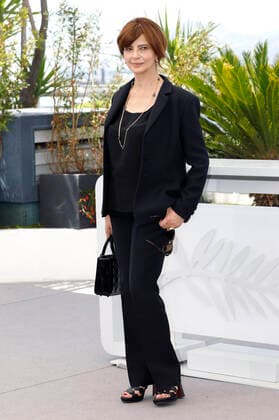 Laura Morante beim Photocall zum Kinofilm Masquerade auf dem Festival de Cannes 2022 75. Internationale Filmfestspiele von Cannes am Palais des Festivals. Cannes, 28.05.2022