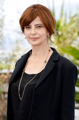 Laura Morante beim Photocall zum Kinofilm Masquerade auf dem Festival de Cannes 2022 75. Internationale Filmfestspiele von Cannes am Palais des Festivals. Cannes, 28.05.2022