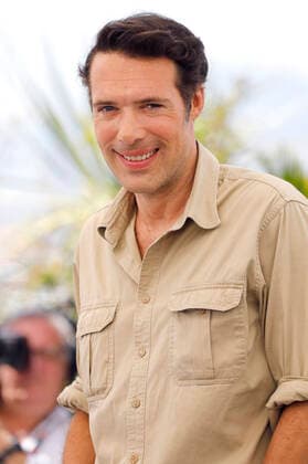 Nicolas Bedos beim Photocall zum Kinofilm Masquerade auf dem Festival de Cannes 2022 75. Internationale Filmfestspiele von Cannes am Palais des Festivals. Cannes, 28.05.2022