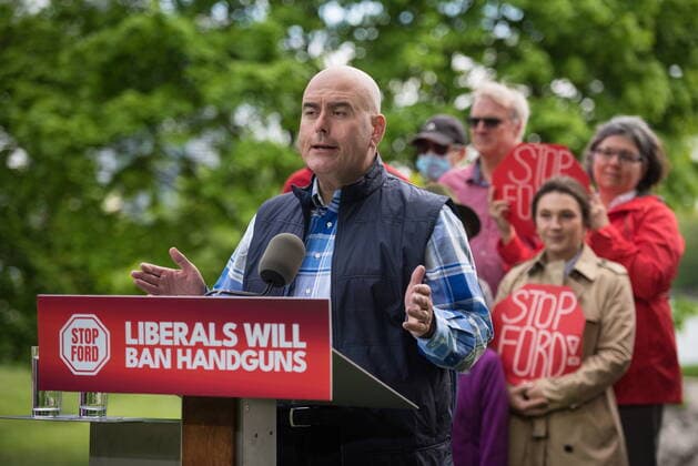 May 28, 2022, Etobicoke, ON, CANADA: Ontario Liberal Leader Steven Del Duca speaks to the media during a campaign stop at Norris Crescent Parkette in Toronto, Saturday, May 28, 2022. Etobicoke CANADA  - ZUMAc35_ 20220528_zaf_c35_020 Copyright: xTijanaxMartinx