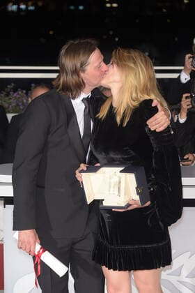 Entertainment Bilder des Tages 75th Cannes Film Festival 2022, Palme D Or Winner Photocall Pictured: Felix Van Groeningen, Charlotte Vandermeersch  Copyright: xAlbertoxTerenghix xipa-agency.nex xVeneziax2020x