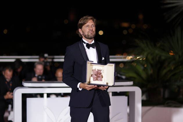 75eme Festival International du Film de Cannes. Photocall des palms laureats. 75th International Cannes Film Festival. Photocall with winners Palme d or: TRIANGLE OF SADNESS réalisé par Ruben ÖSTLUND 280940 0000-00-00 Cannes France Ostlund, Ruben  Copyright: xTerencexBaelenx STAR_280940_059