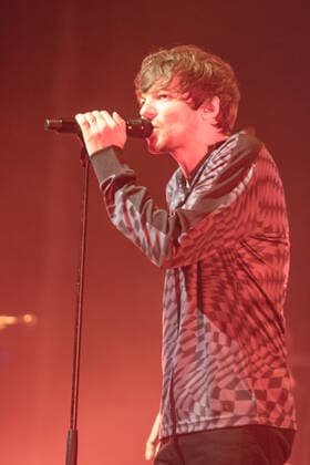 SÃO PAULO, SP - 28.05.2022: LOUIS TOMLINSON EM SÃO PAULO - British singer Louis Tomlinson performed at Espaço Unimed in São Paulo on Saturday night (28) in the first of two performances in the capital of São Paulo. The shows were originally scheduled for 2020 but were postponed due to the Covid-19 pandemic. x2212372x  YurixMurakami