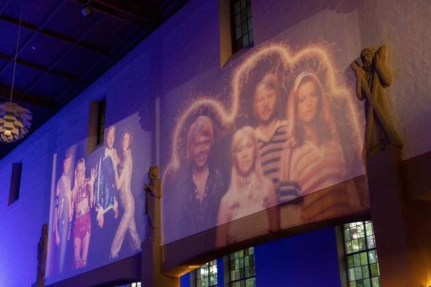 Reutlingen Themenbilder: ABBA Dream - Coverband aus Italien bei der Christuskirche - Evangelische Kirchengemeinde Reutlingen, 28.05.2022, Themenbilder: ABBA Dream - Coverband aus Italien bei der Christuskirche - Evangelische Kirchengemeinde Reutlingen, 28.05.2022, Copyright: xDROFITSCH EIBNERx EP_ddh